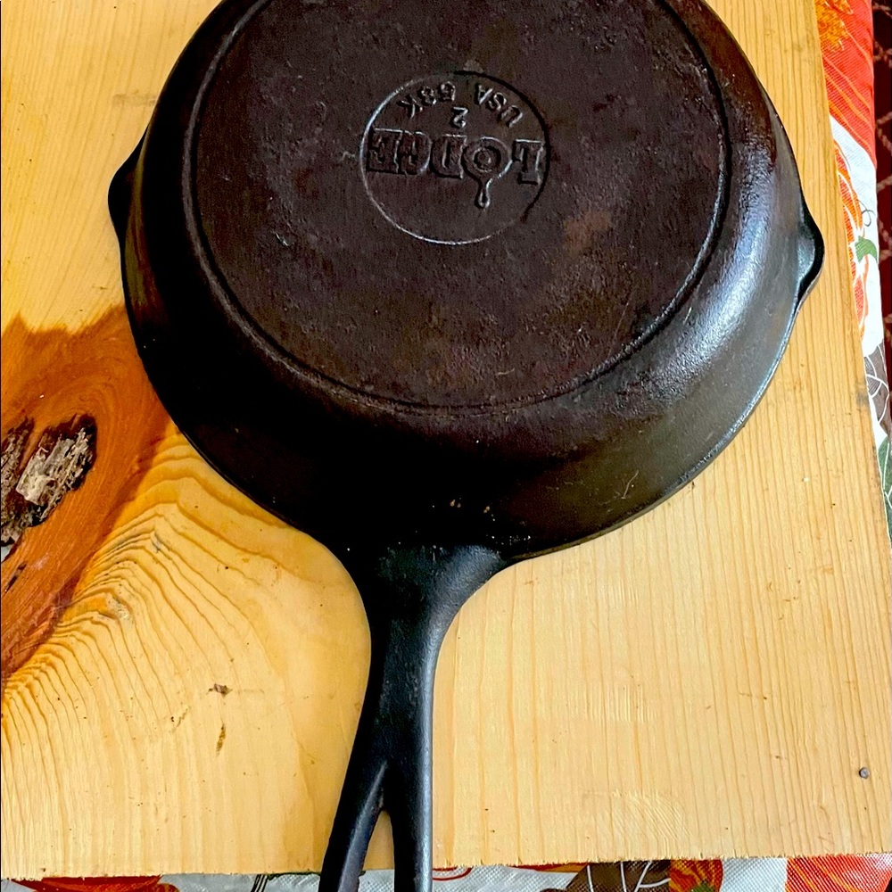 Black Lodge Cast Iron Skillet